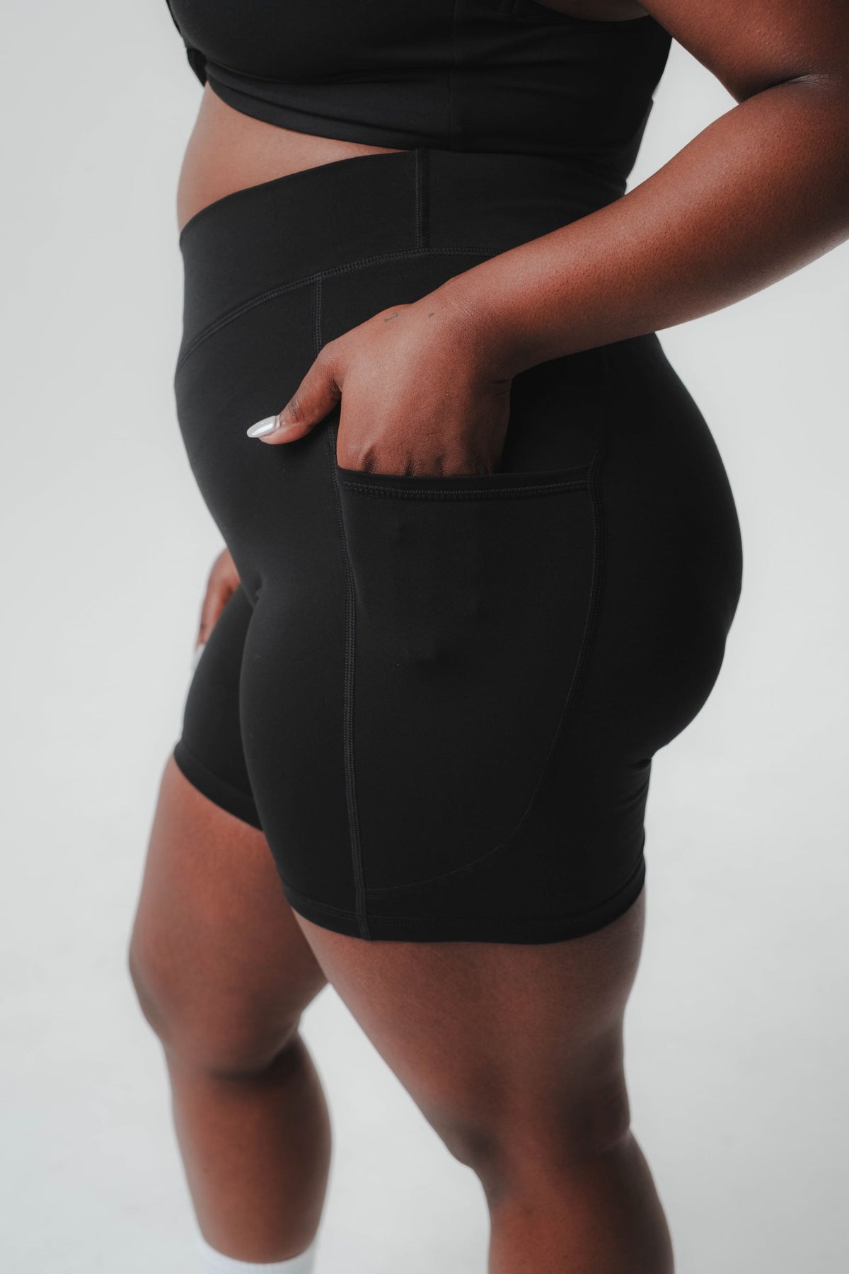 The Sporty Shorts - Black