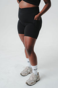 The Sporty Shorts - Black