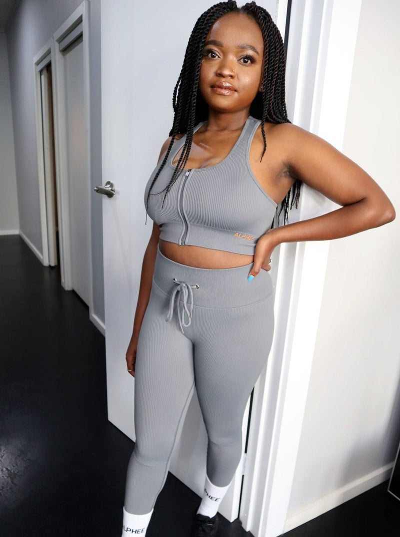The Ribbed Full Zip Sports Bra - Grey