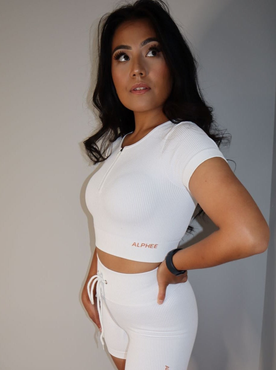 The Ribbed 1/2 Zip Tee - White