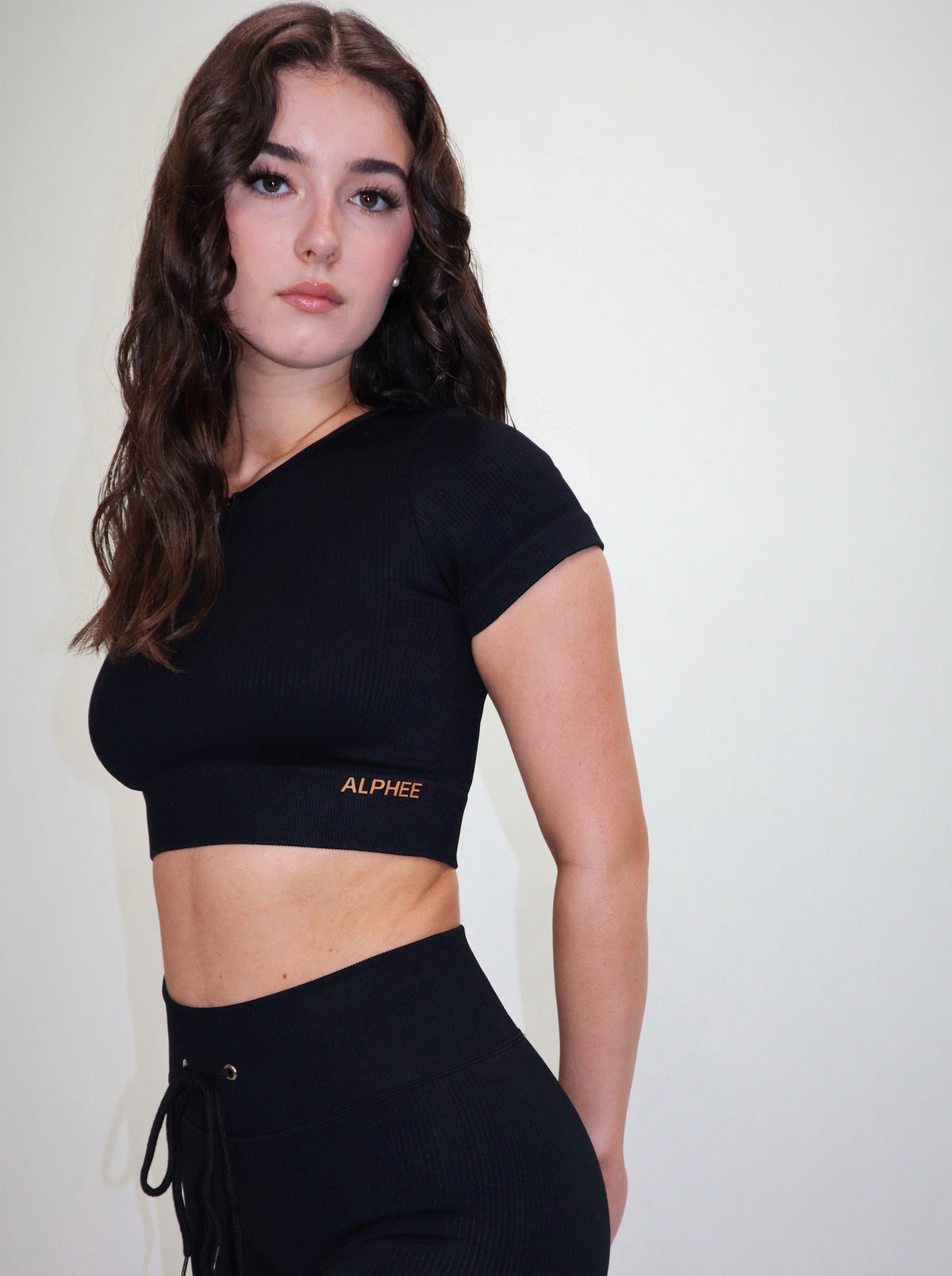 The Ribbed 1/2 Zip Tee - Black
